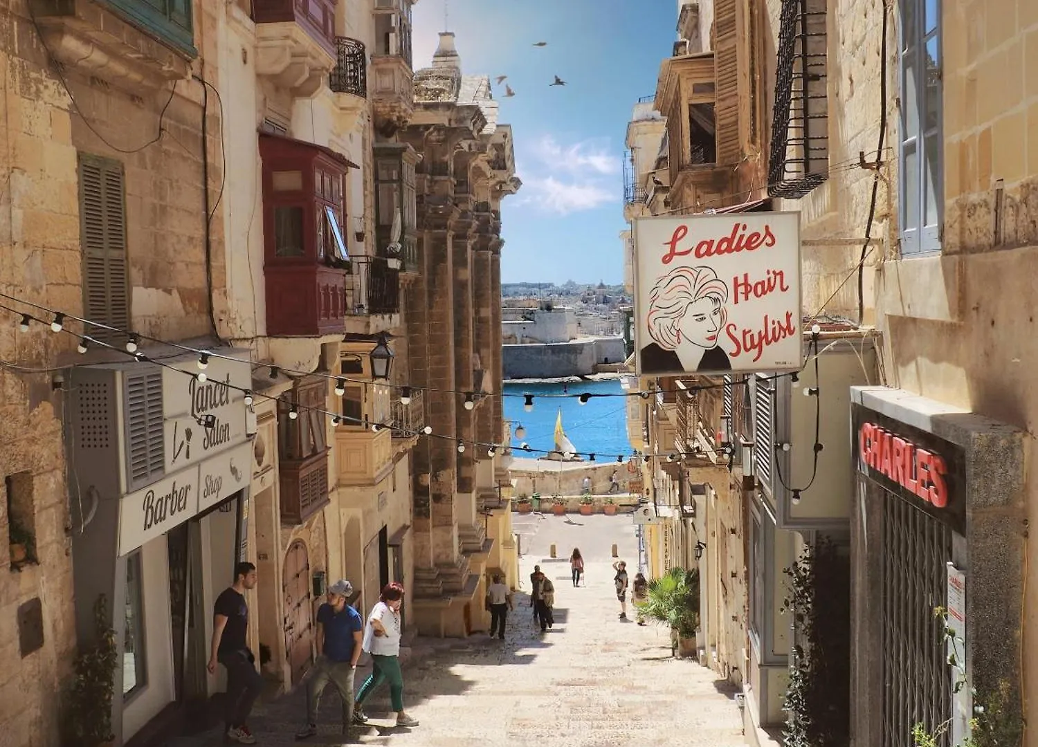 Charming & Cosy Studio In The Heart Of Valletta By 360 Estates