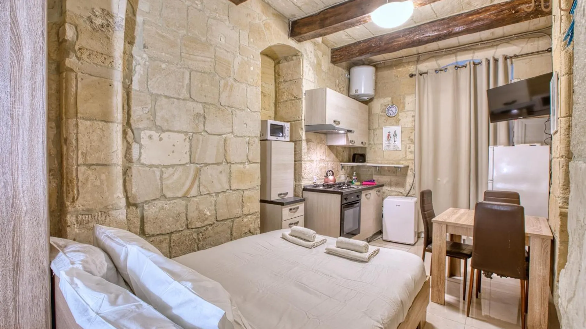 Apartment Charming & Cosy Studio In The Heart Of Valletta By 360 Estates Malta